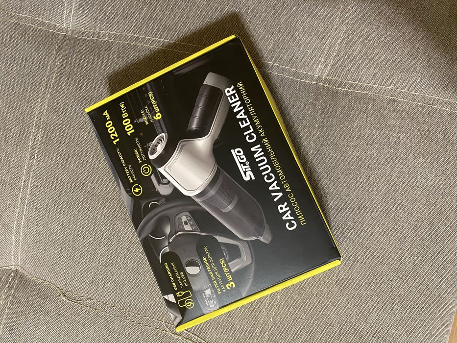 Автомобильный пылесос St.Go (аккумуляторный, 1200 мА, 100 Вт, 6 насадо