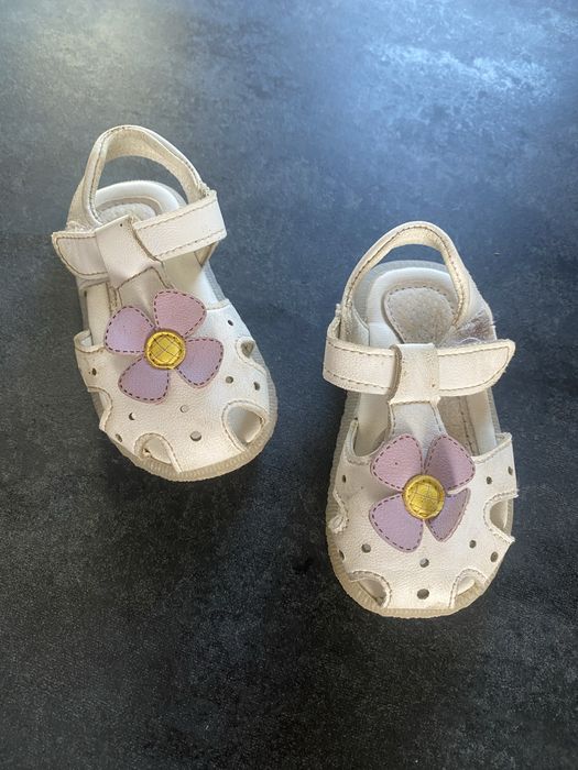 Продам босоніжки 17 розмір