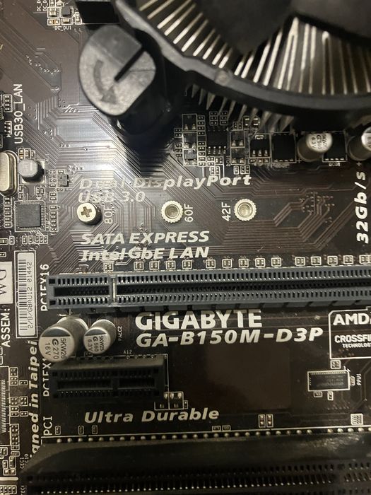 Материская плата Gigabyte GA-B150M-D3P