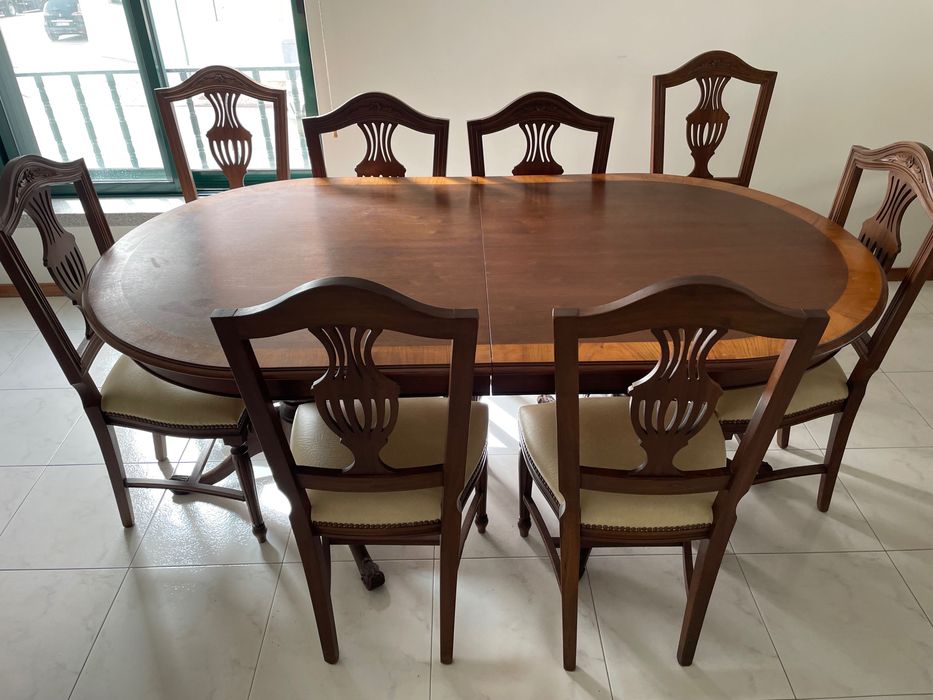 Sala de jantar_ móvel, mesa, 8 cadeiras_dix
