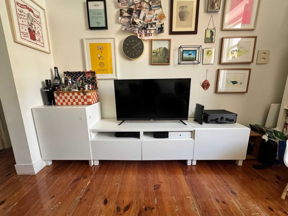 Móvel TV IKEA, Besta