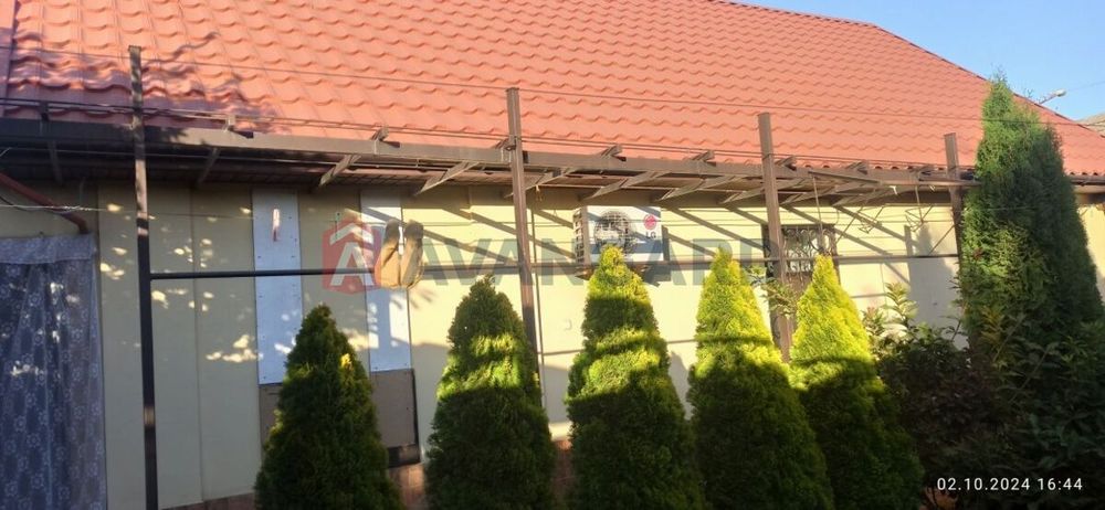 Продаж дому у Космічному мрні