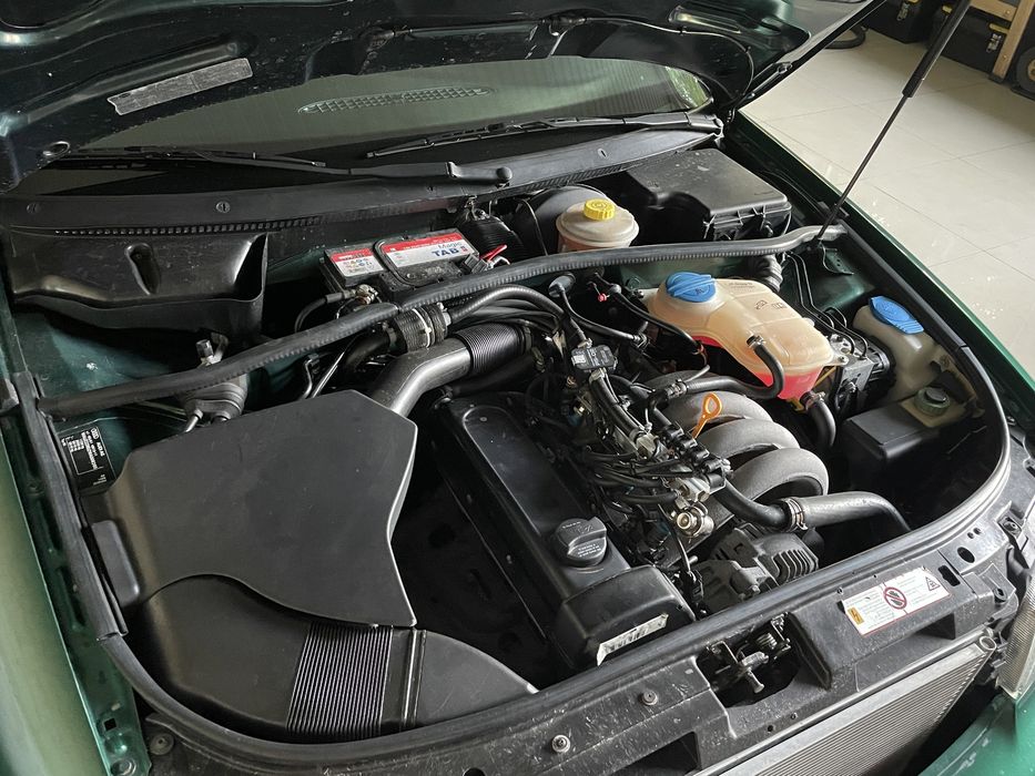 Audi A4B5 1.6 Газ/бензин