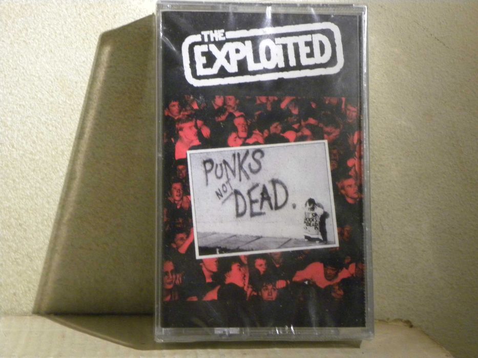 kaseta magnetofonowa nowa w folii the exploited punk's not dead