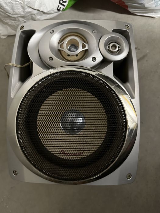 Radio pioneer com duas colunas