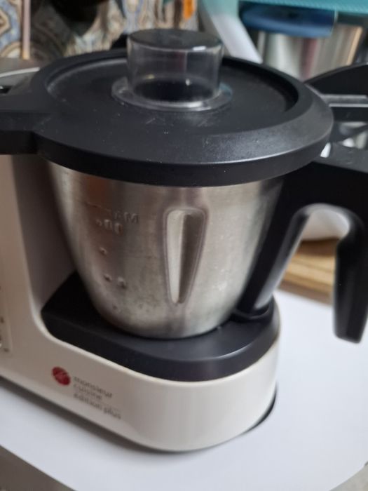 Monsieur cuisine em bom estado