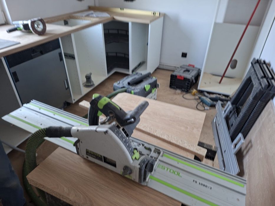 Złota rączka naprawa Kuchni  IKEA Montaże kuchni wycinam blaty docinam