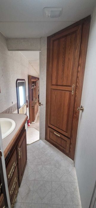 Kamper camper przyczepa naczepa na samochód Savannah savana 45m2