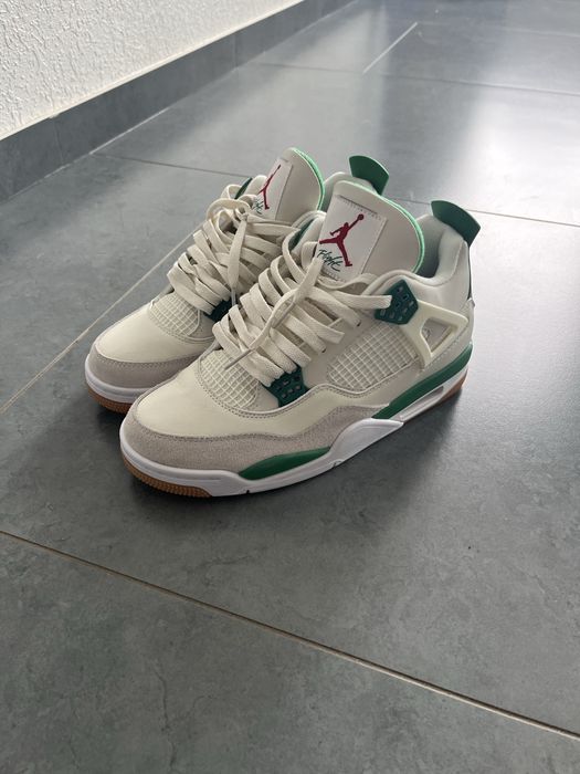 Air Jordan 4 Sb