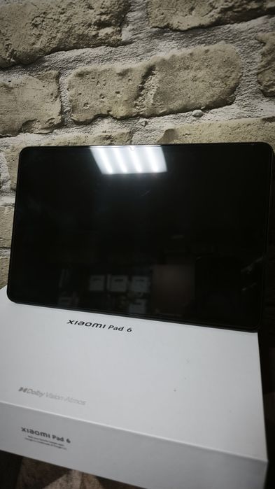 Планшет Xiaomi Pad 6 у комплекті зі стилусом та чохлом-клавіатурою.

• Модель: Xiaomi Pad 6
• Пам'ять: 8 ГБ RAM / 256 ГБ ROM
• Колір: Gravity Gray
• К