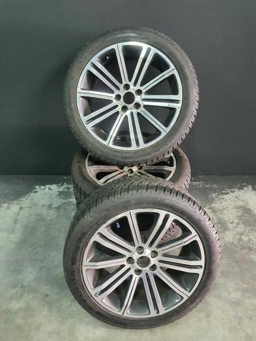 Jante 18 com pneu 235/45 R