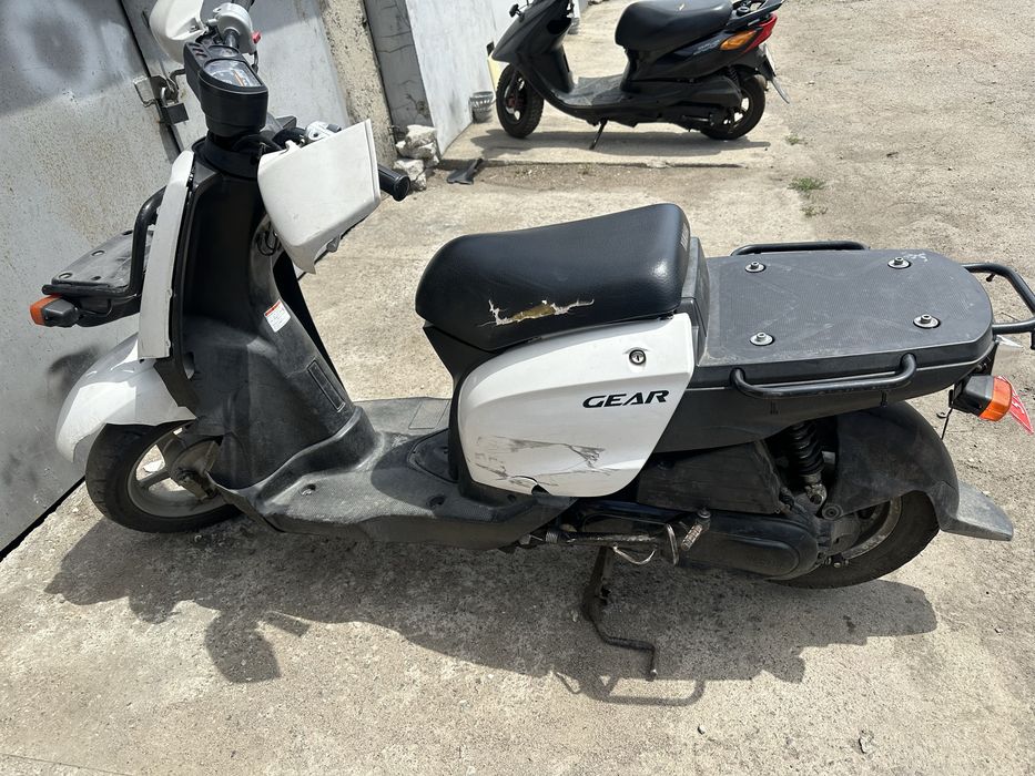 Скутер Yanaha Gear