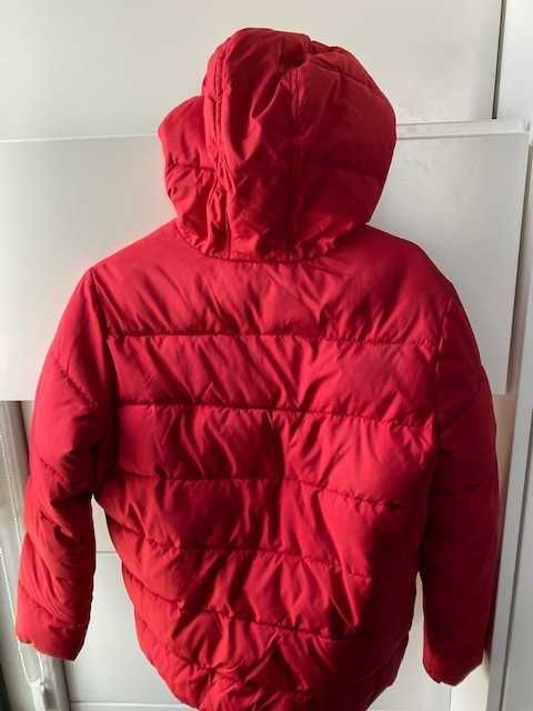 Casaco acolchoado com capuz para criança