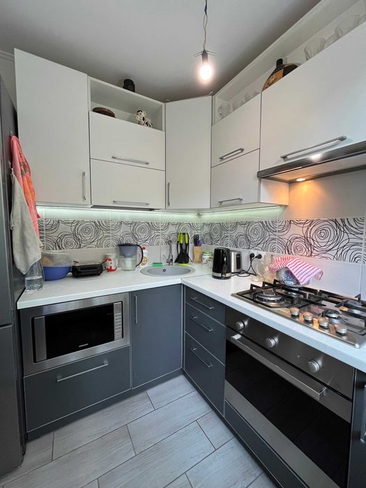 Продається простора 3-на квартира з ремонтом 62м2, р-н Соборності LD