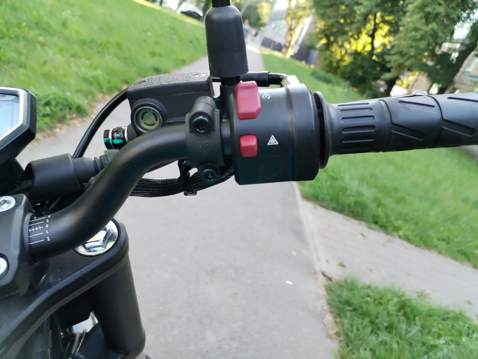 Мотоцикл CFMOTO 250NK LITE