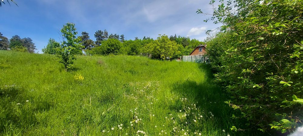 Продаж земельної ділянки з будинком