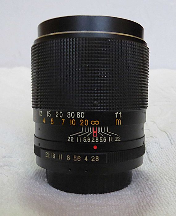 Manualny japoński Unitor 135mm 1:2,8. Mocowanie nikon F