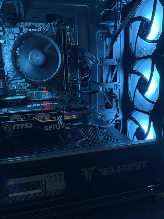 Pc Gaming R3 3200G / RTX 3050 8GB / 16GB RAM