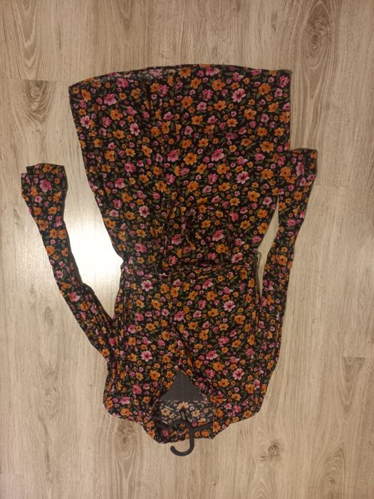 Sukienka w kwiatki r. 38 firma H&M