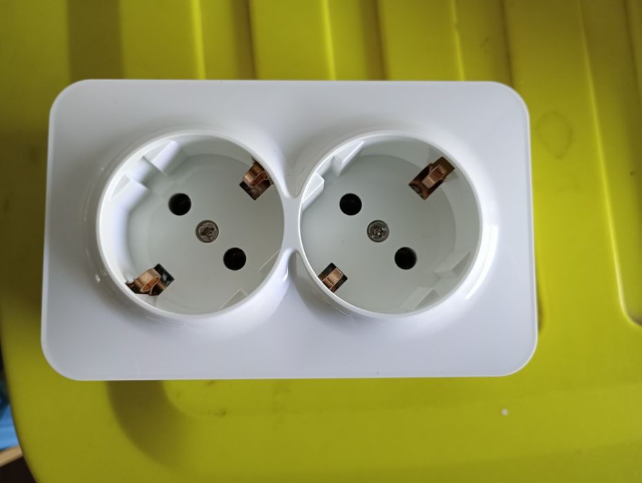 Gniazdko Natynkowe Gniazdo Elektryczne Natynkowe Podwójne IP20 Białe