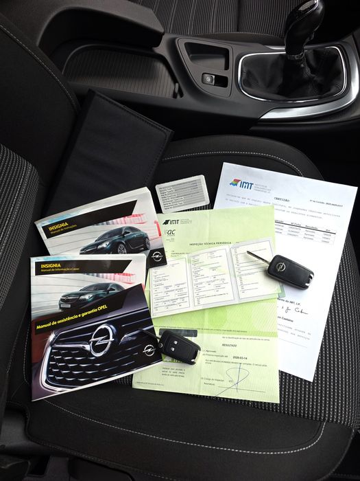 Opel Insignia Sports Tourer Executive GPS 1.6CDTI 136CV CX6 - Garantia