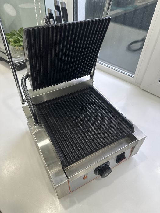 Контактний гриль INOXTECH PG 881A