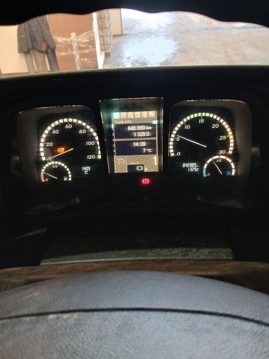 Mercedes Antos asenizacyjna asenizacyjny  beczka sambiarka beczkowóz