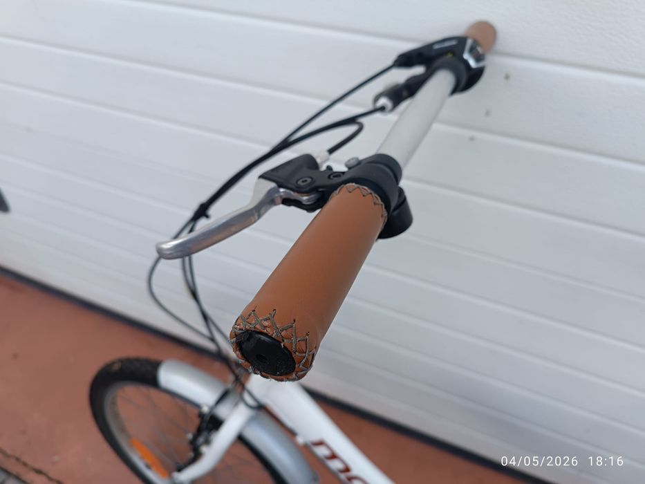 Bicicleta Dobrável Moma Firt class 20" como nova( Coimbra)