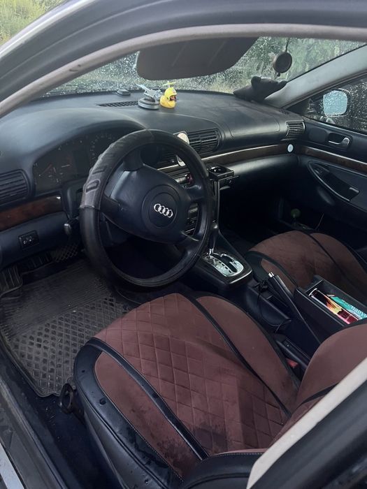 Ауді а4б5 2.5v6.