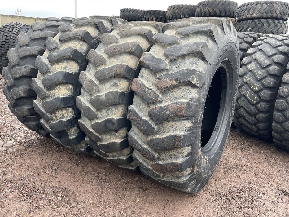 17.5-25 OPONY MITAS EARTHMOVER EM-20 / 4 szt / 60% bieżnika
