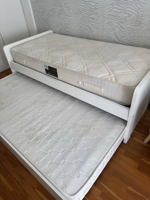 Cama Solteiro Ikea com 2 Camas