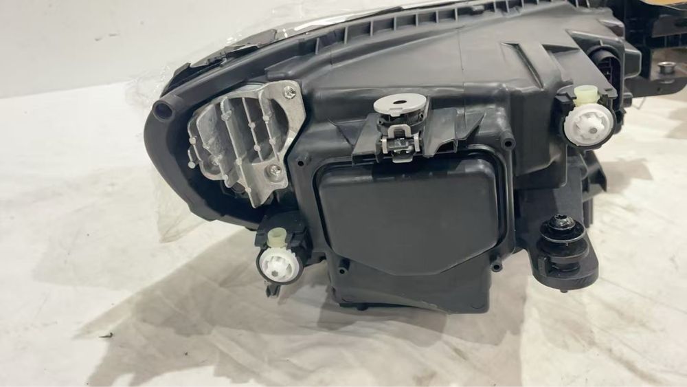 Фары Volkswagen Passat B9 USA 2020- фара левая правая пассат америка