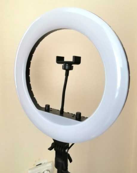 Кільцева лампа класична