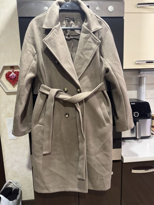 Трендове пальто  під пояс