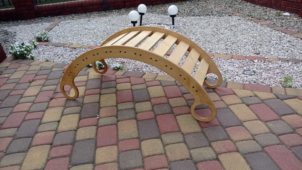 Kraftowy Bujak Montessori kołyska tunel biurko dla dziecka drewno