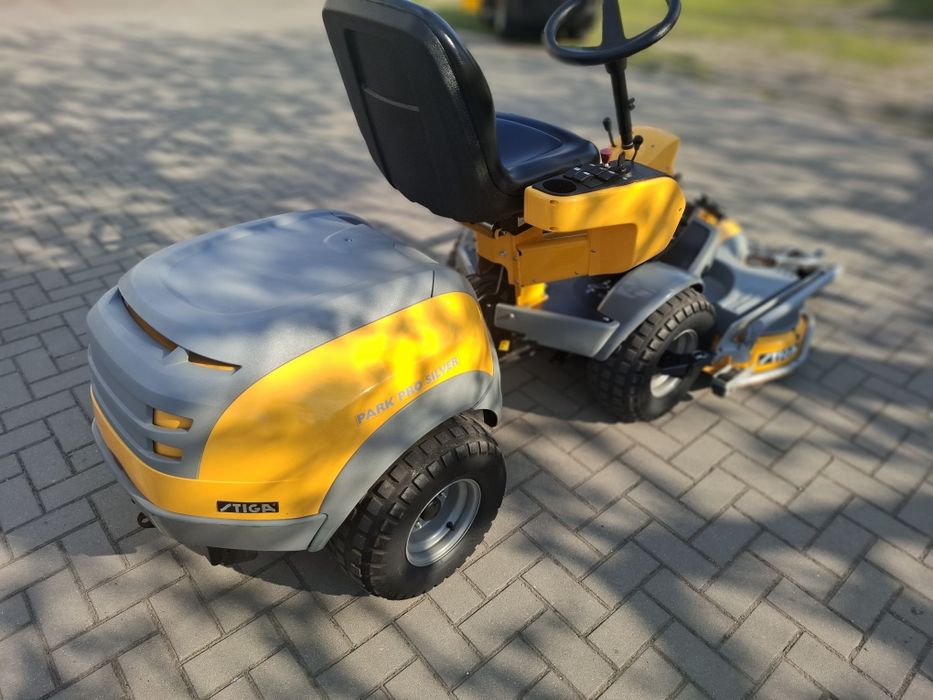 Traktorek kosiarka Stiga Park Silver 4x4. 25hp piekny stan !