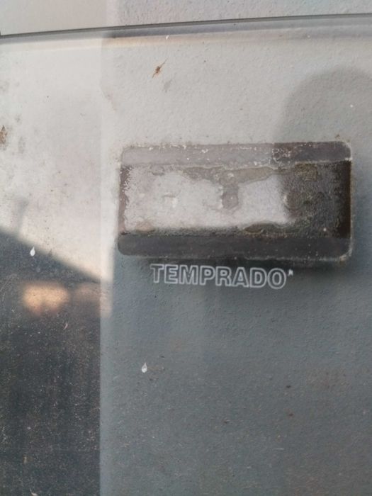 Proteçao em vidro para banheira