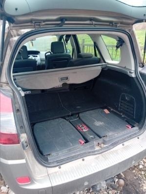 Renault Megane Scenic 2008 rok 2.0 16v 7osobowy