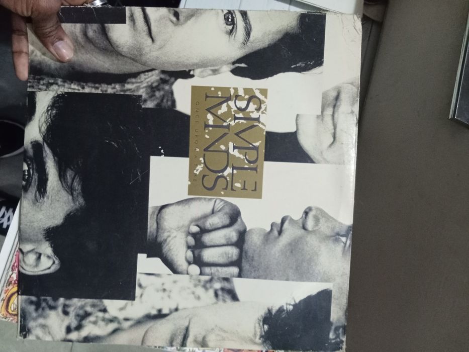 Disco vinil, Simple Minds