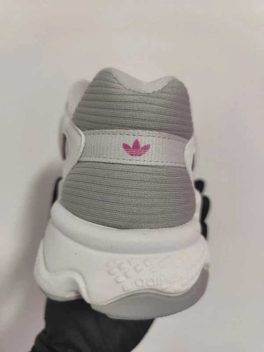 Sapatilhas adidas oztral