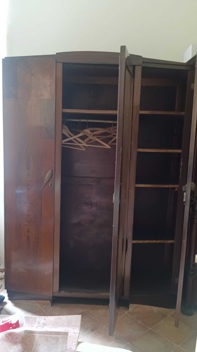 Szafa w stylu artdeco