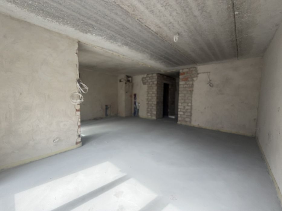 Продаж 1к квартири 43.2 кв. м вул. Тарнавського
