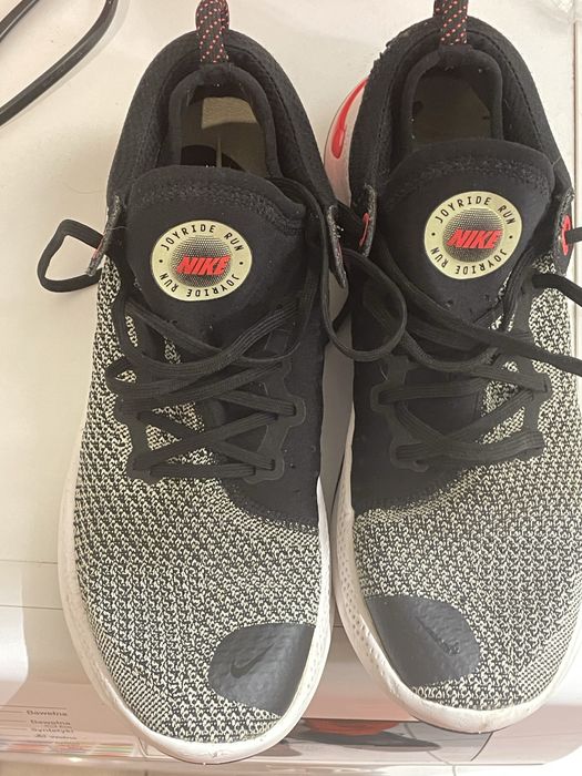 Nike Performance Pre-owned Obuwie do biegania