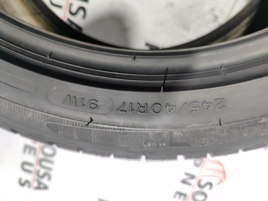 2 pneus semi novos 245-40R17 Michelin - Oferta dos portes