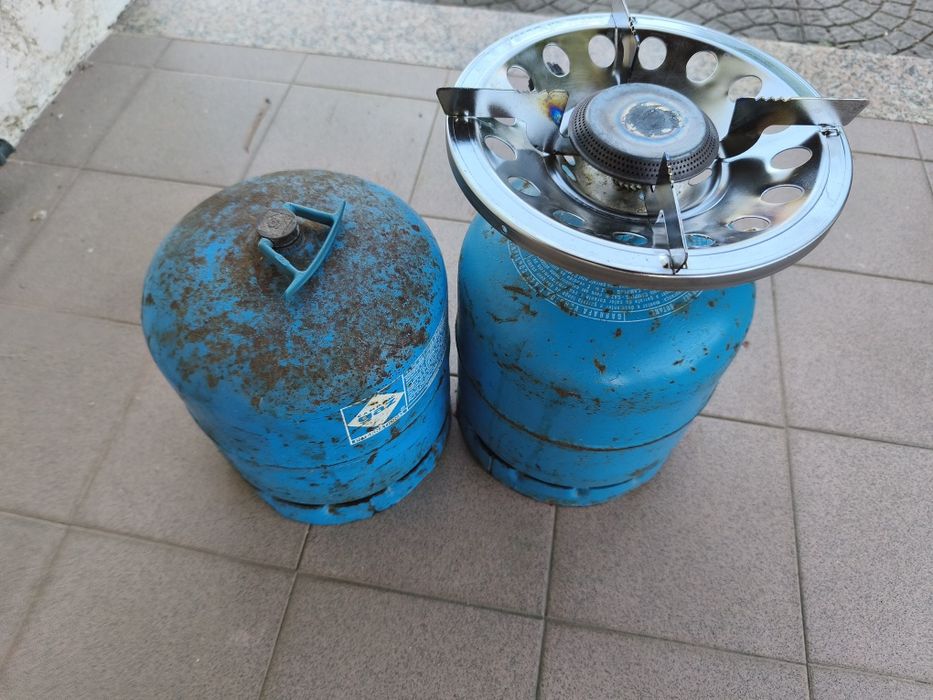 Fogão de Campismo com 2 botijas de gas