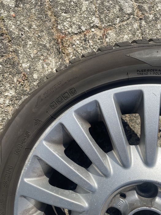 4 Pneus+Jantes originais FIAT 500