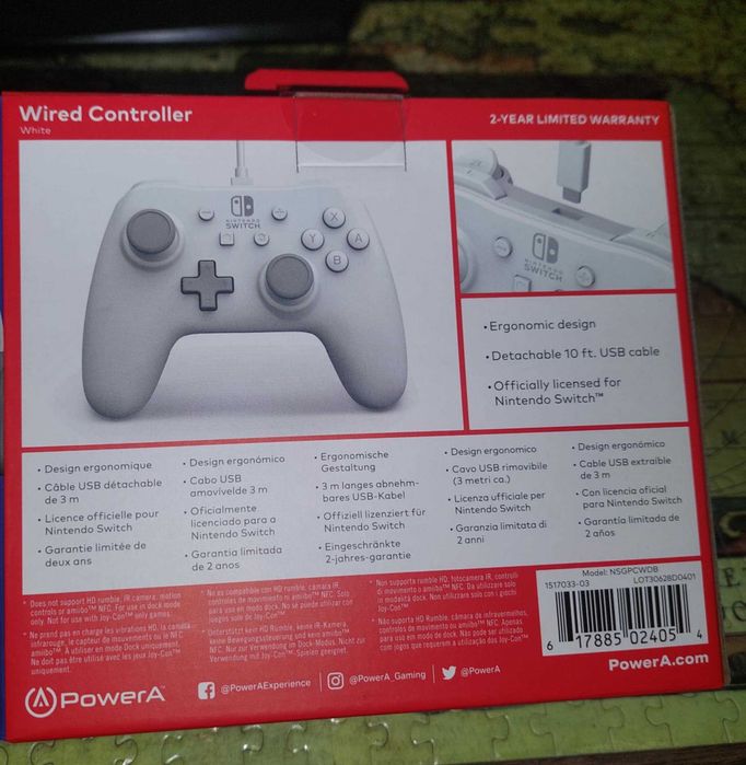 Comando com Fios Nintendo Switch Branco Selado