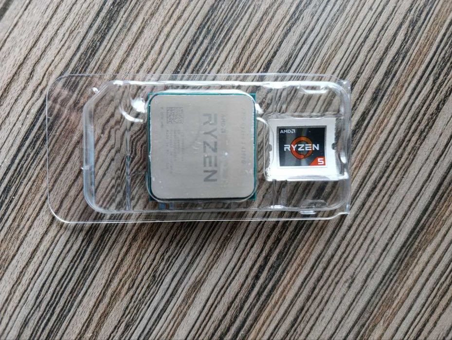 Мікропроцесор AMD Ryzen 3 4300G