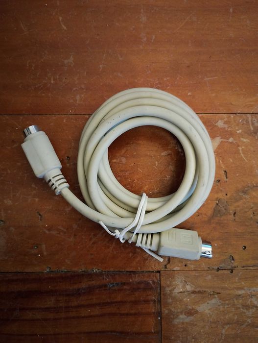 Cabo Mini-DIN (Compatível com Periféricos Vintage / Áudio / MIDI)