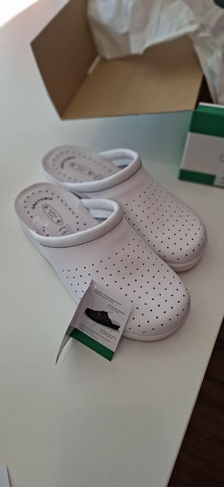 Klapki medyczne NOWE